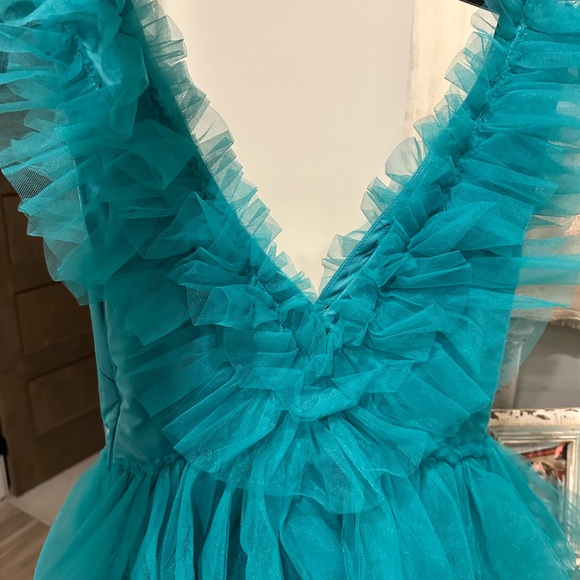 Dress - Picture 3 of 5